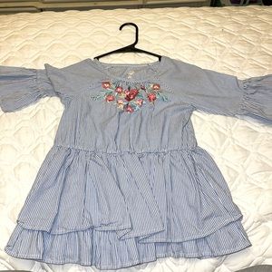 Wonder Nation Spring top for girls. Size 7/8.